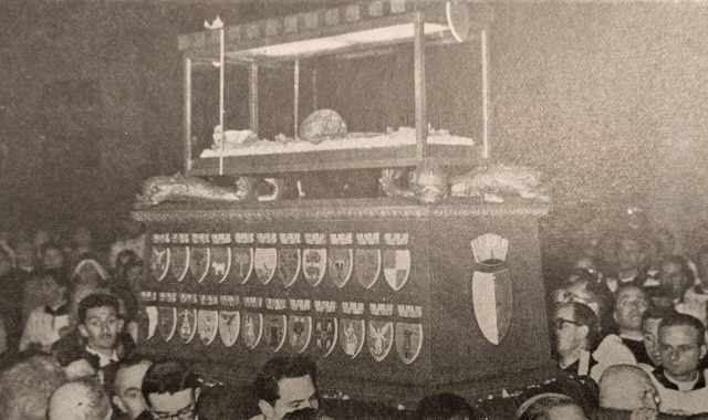 L'eccezionale 7 maggio 1957: le ossa di San Nicola andarono in processione sotto la "neve"